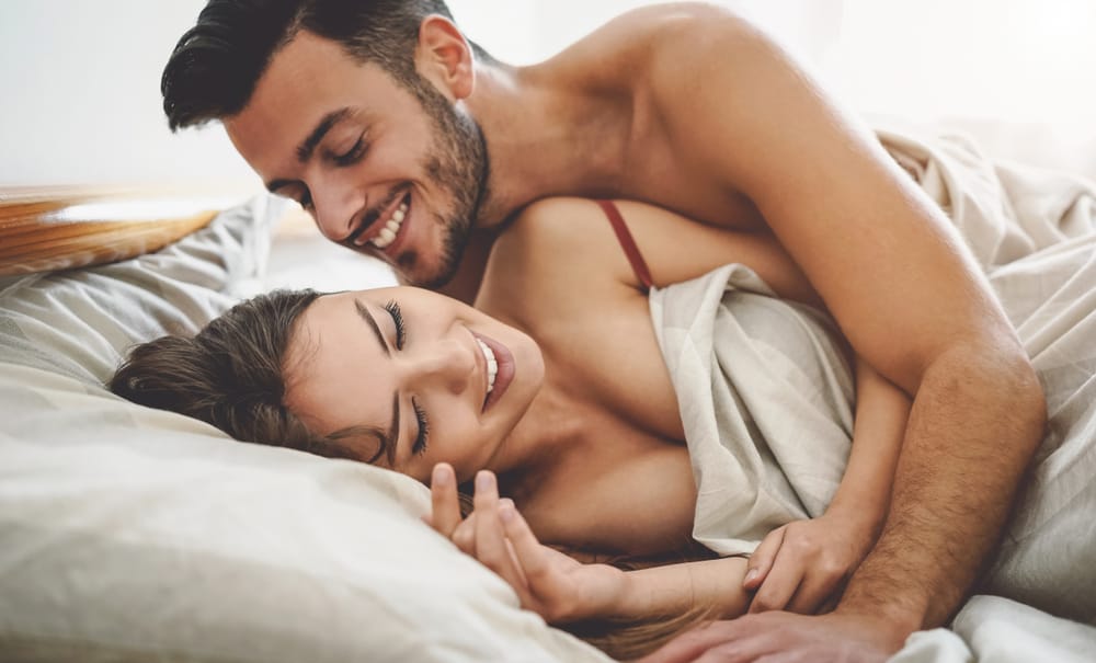 Quan hệ tình dục qua đường hậu môn: 4 điều gây nguy hiểm